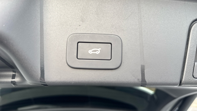 Land Rover Range Rover Evoque 2.0 D200 R-Dynamic SE 5dr Auto Diesel Hatchback